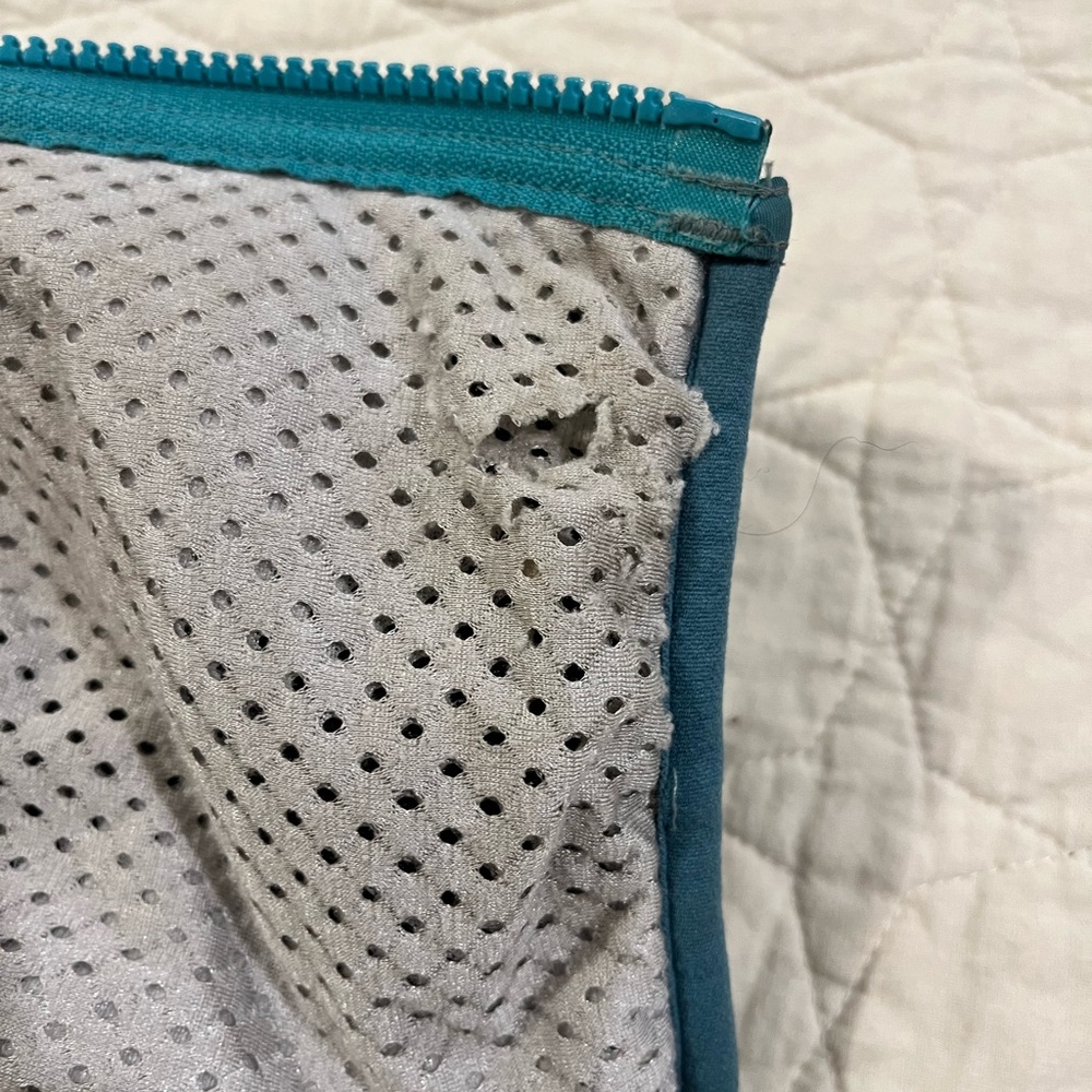 Patagonia Synchilla Grey and Teal Fleece - Picture 4 of 7